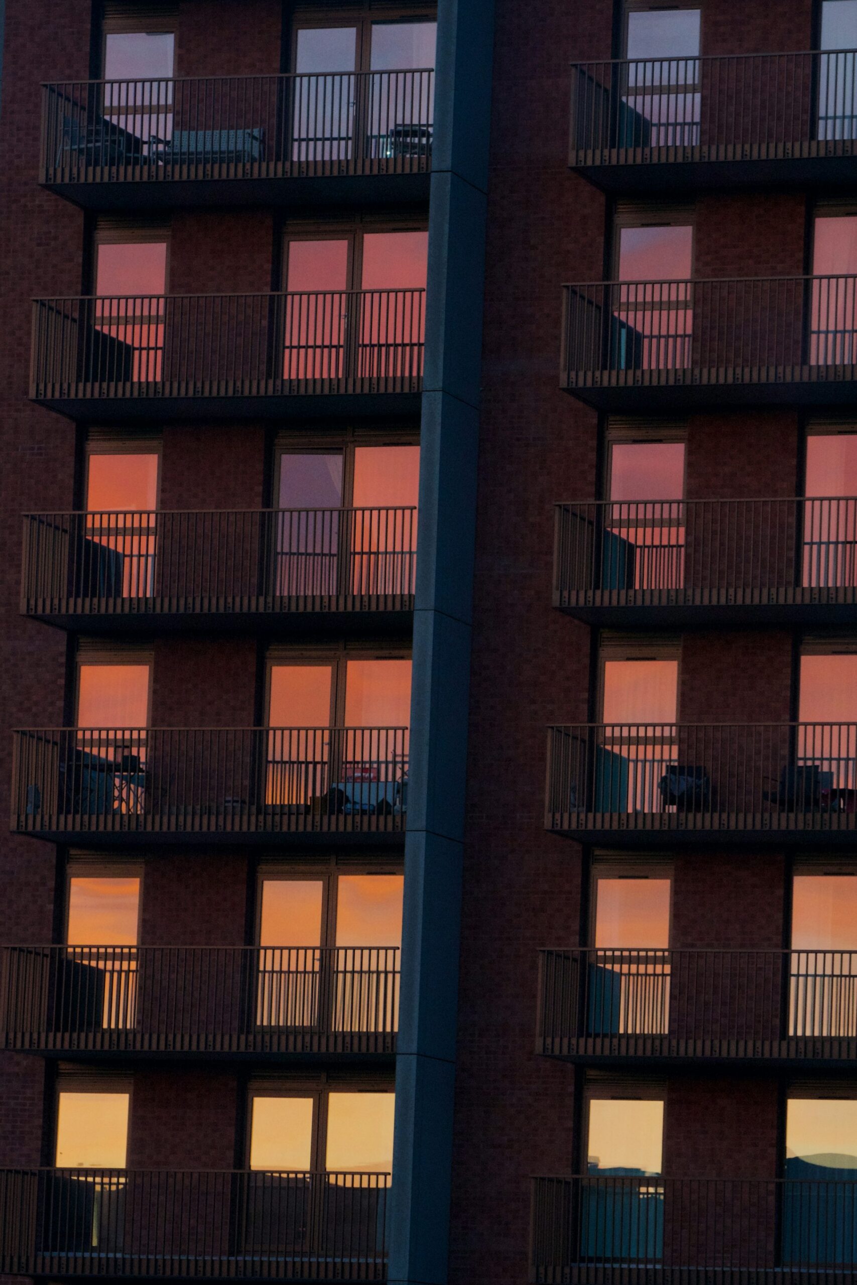 Menutup Laptop Tepat Waktu dan Membuka Ruang untuk Diri Sendiri